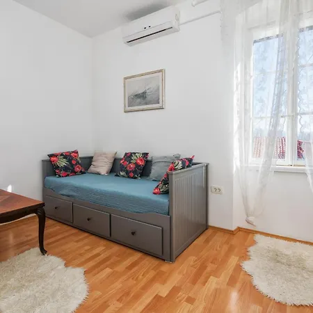 Apartment Bosa *